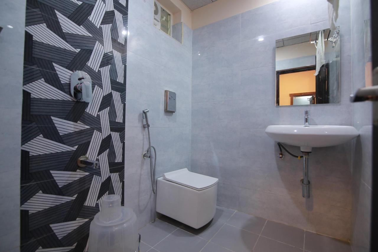 Hotel Apple Suites Бангалор Екстериор снимка