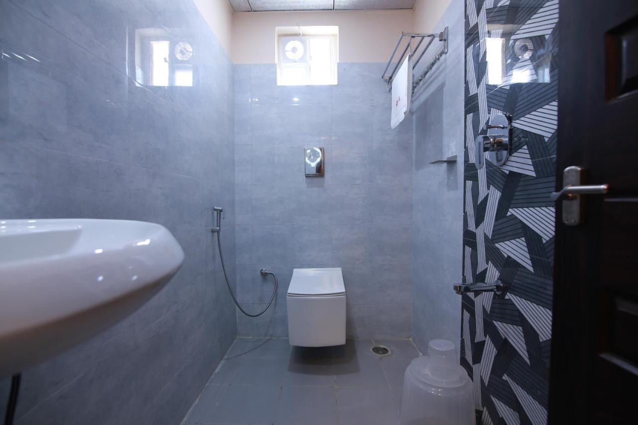 Hotel Apple Suites Бангалор Екстериор снимка